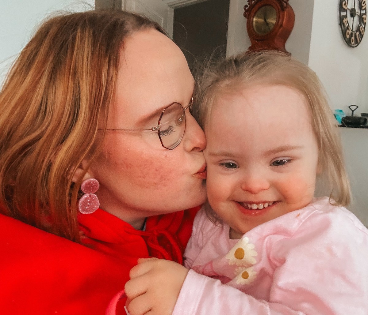 Erilaisuus on rikkaus ja rakkaus — Downin&nbsp;syndrooma